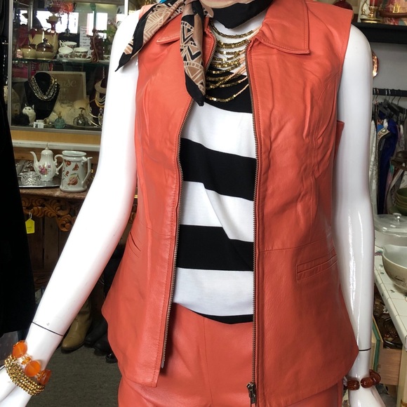 Vintage Leather Metrostyle 2pc Suit size 6 - Picture 2 of 8